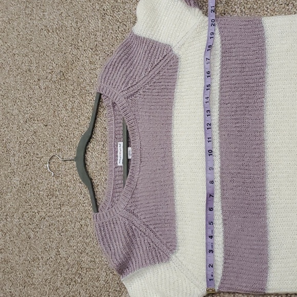 Wearing Your ❤️ On Your Sleeve Sweater - Picture 5 of 6